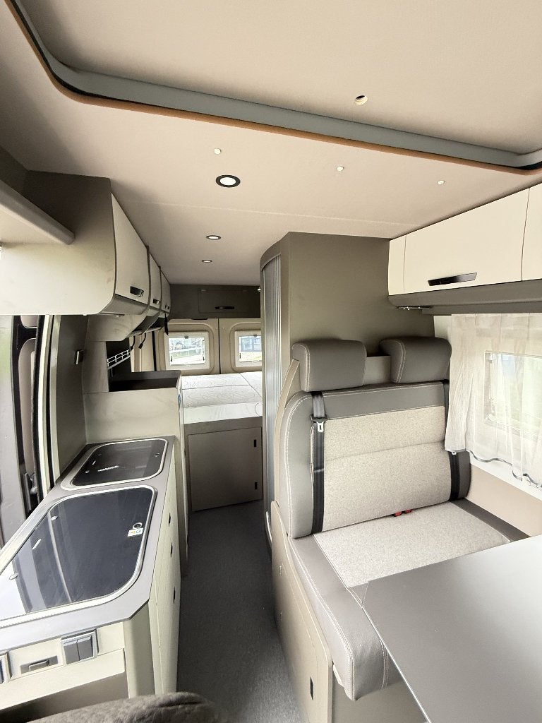 Bravia Mobil Swan 599 Pop 4pers. | Nouveau | Boite Auto, Caravanes & Camping, Camping-cars, Jusqu'à 4, Auvent, 5 à 6 mètres, Diesel