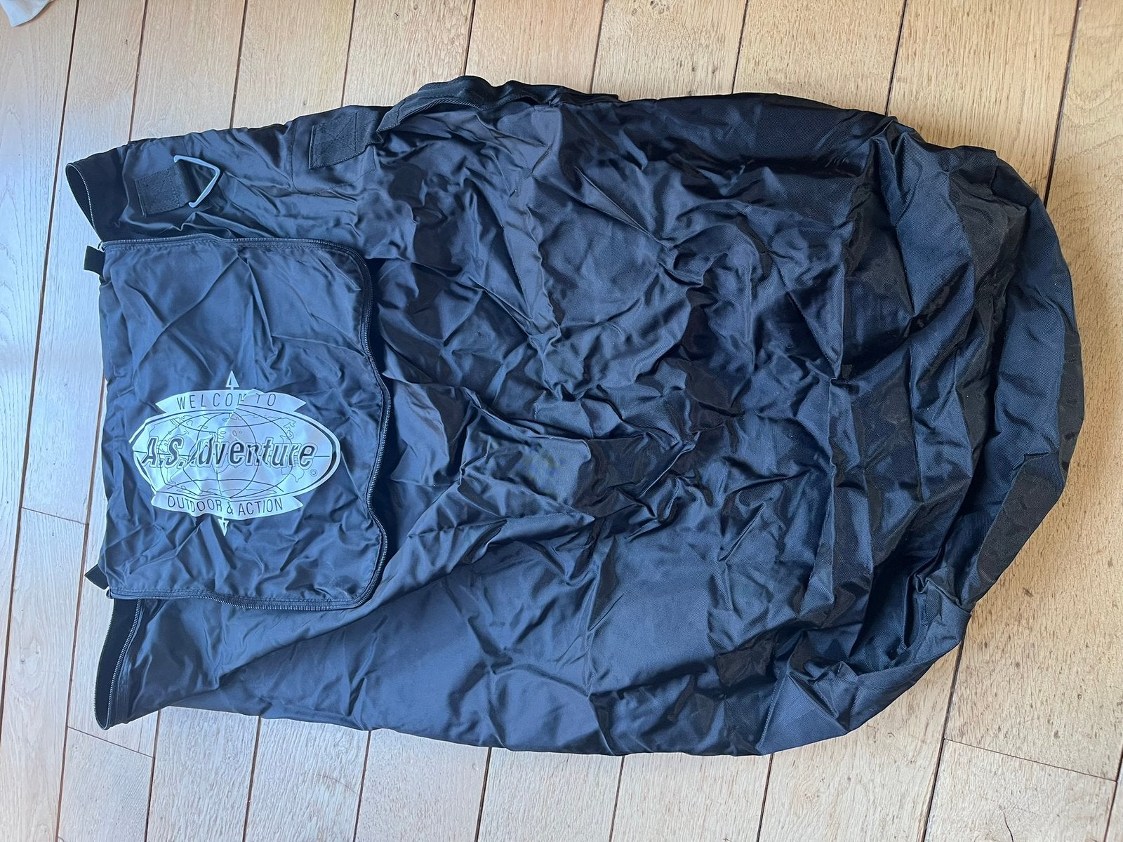 Sac de vol AS Adventure, Bijoux, Sacs & Beauté, Sacs | Sacs de voyage & Petits Sacs de voyage, Enlèvement, Comme neuf