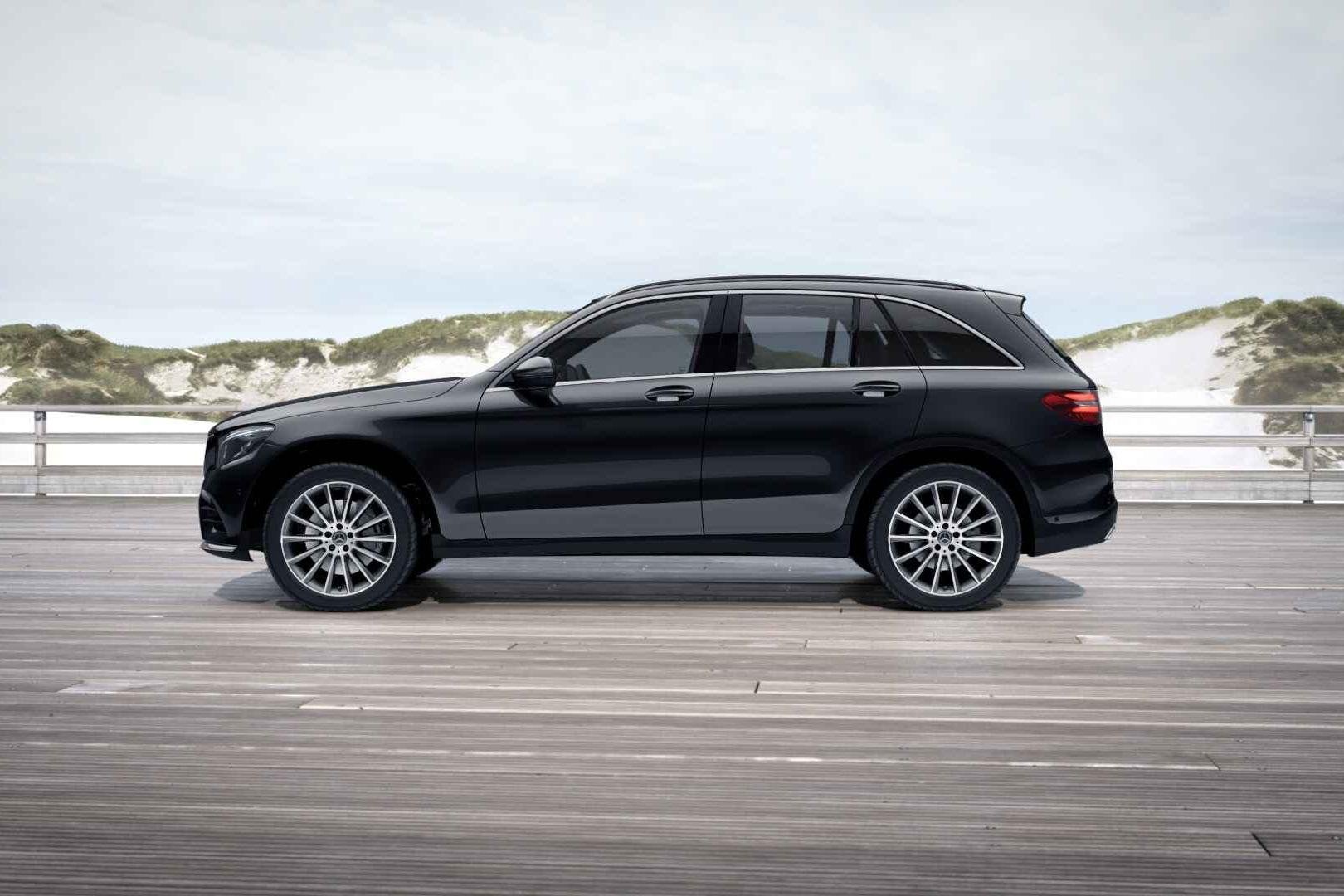 Mercedes-Benz GLC-klasse 250 4MATIC SUV AMG Line | Verwarmde, Autos, Volant multifonction, Entreprise, 5 portes, 5 places