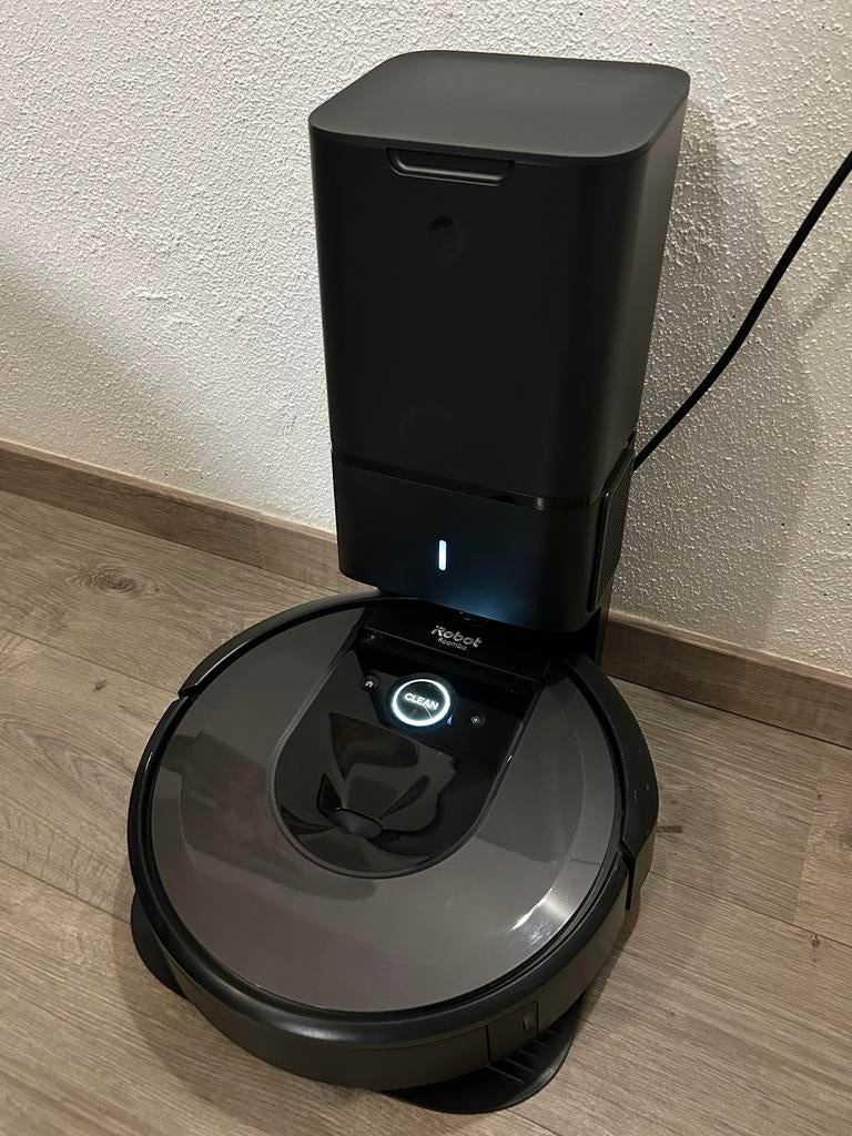 Irobot Roomba i7+ robotstofzuiger in goede staat, Elektronische apparatuur, Stofzuigers, IRobot, Zo goed als nieuw, Robotstofzuiger