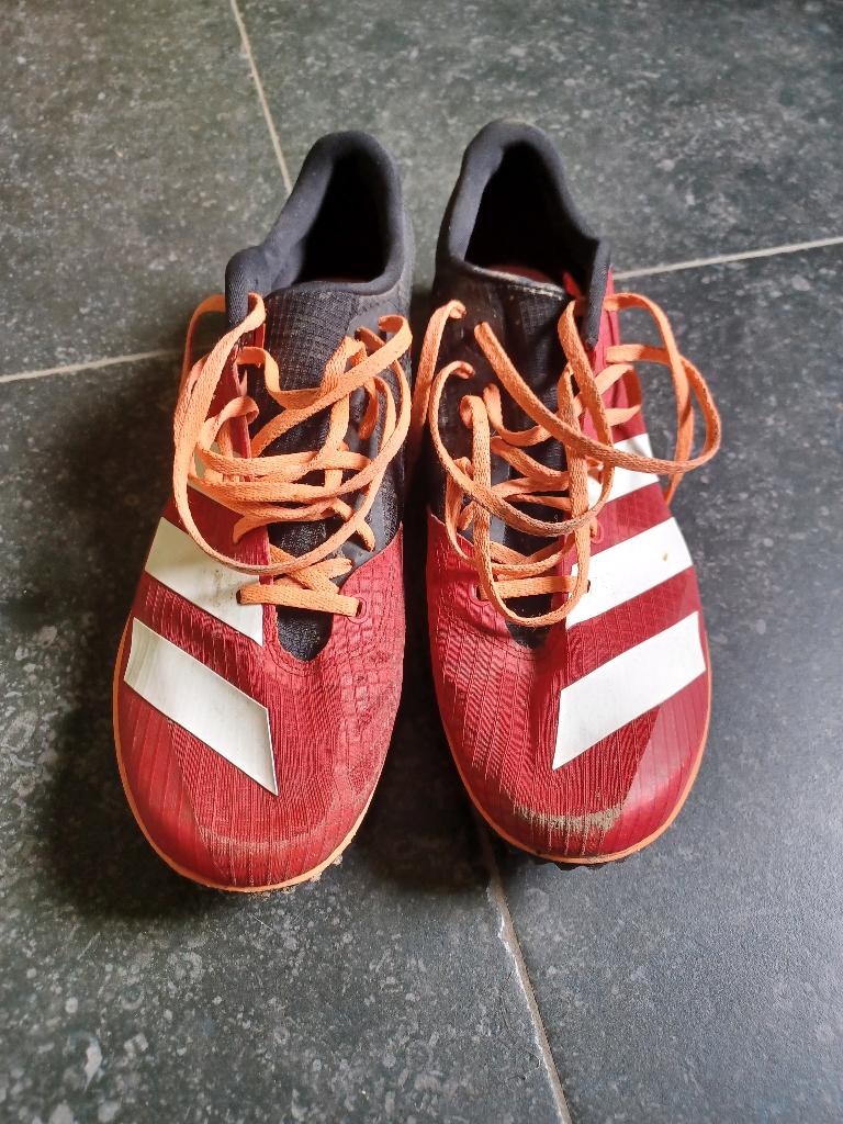 Spikes Adidas 42, Adidas, Course à pied, Enlèvement ou Envoi, Utilisé