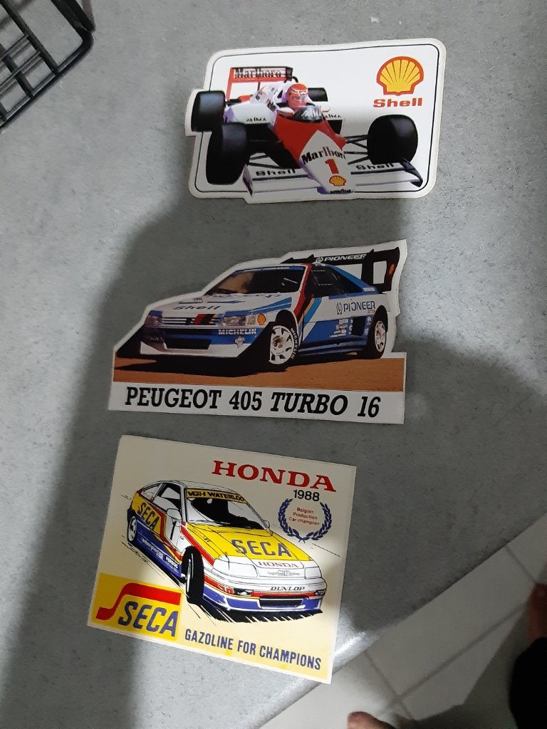 Oude stickers, Ophalen