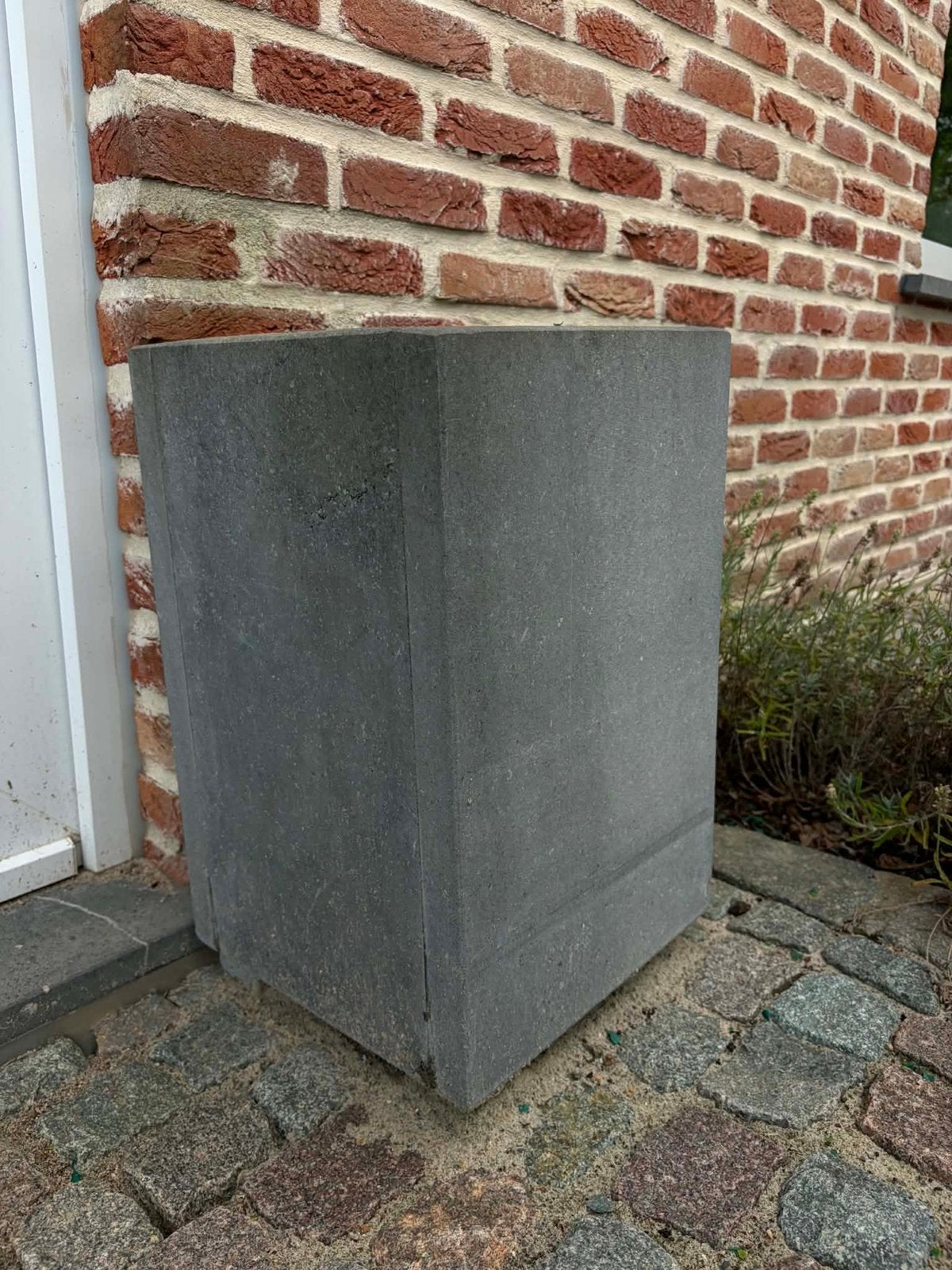 Bloembakken in blauwe steen, Tuin en Terras, Bloembakken en Plantenbakken, Ophalen, Steen