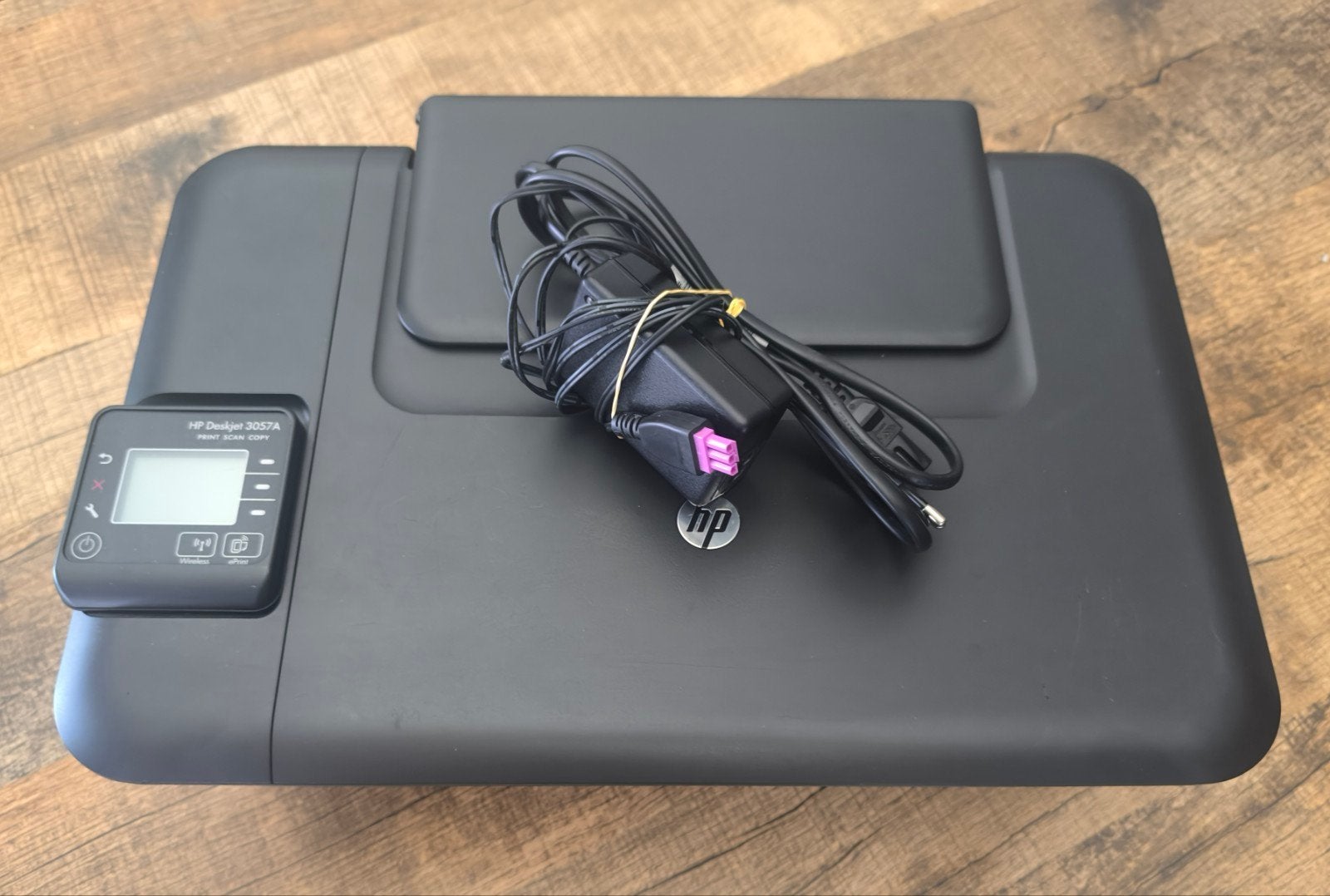 HP Deskjet all-in-one inkjet 3057A met printpapier, Computers en Software, Printers, Zo goed als nieuw, Printer, Inkjetprinter