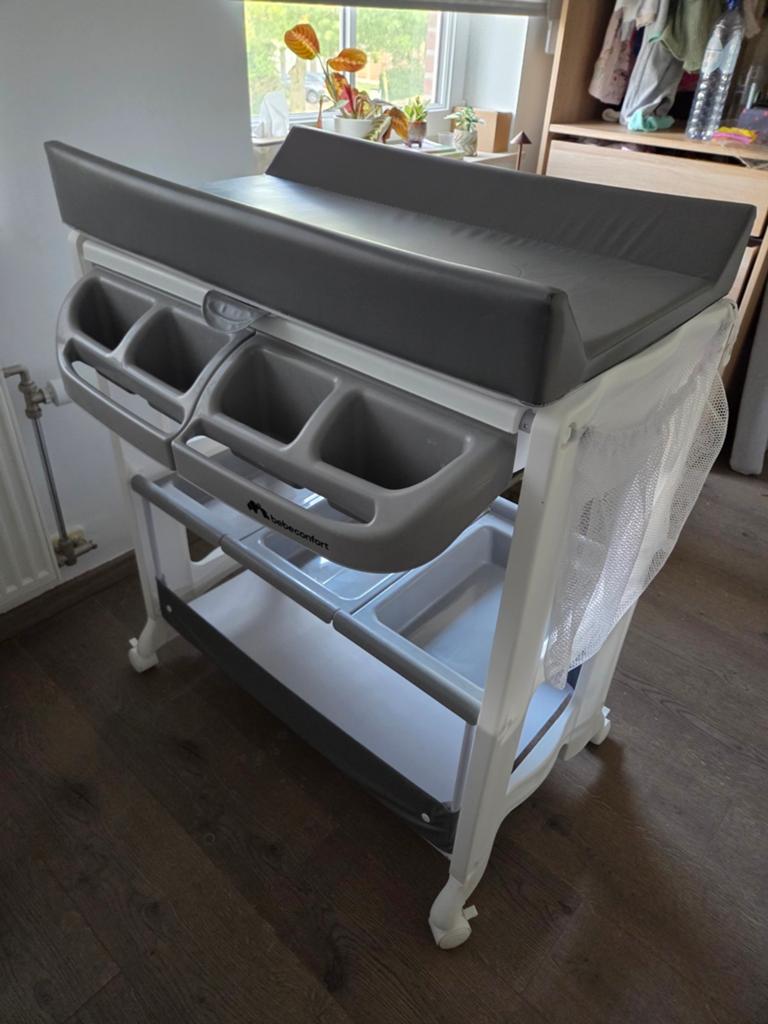 Bebeconfort Dolphy - Bad- en verschoningsunit, Kinderen en Baby's, Overige Kinderen en Baby's, Ophalen, Zo goed als nieuw