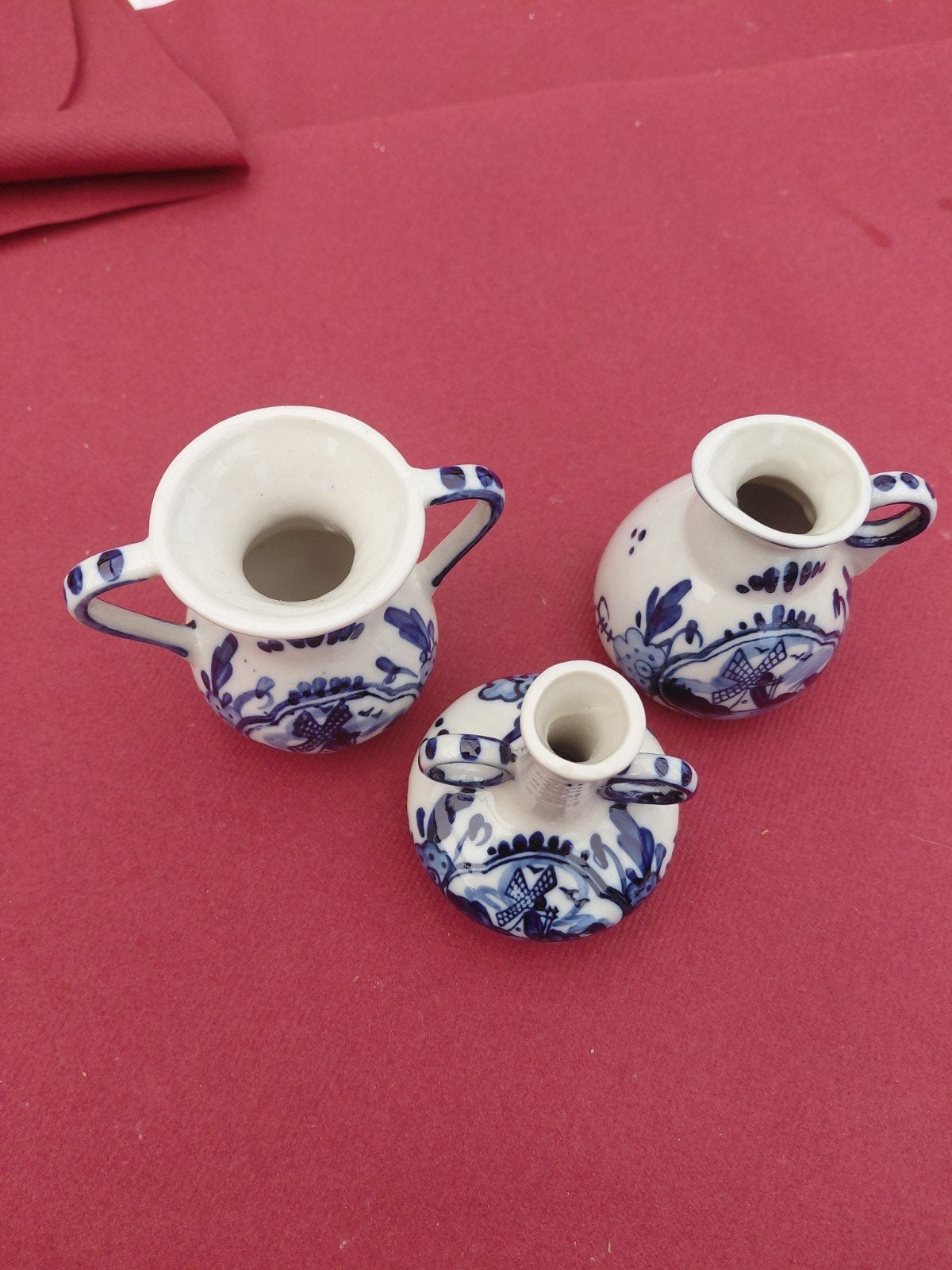 Set de vases bleus de Delft, Enlèvement