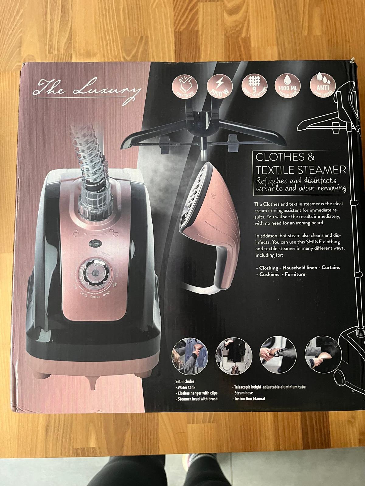 Défroisseur à vapeur avec support, 1,4 L, NOUVEAU ! ! !, Enlèvement, Neuf