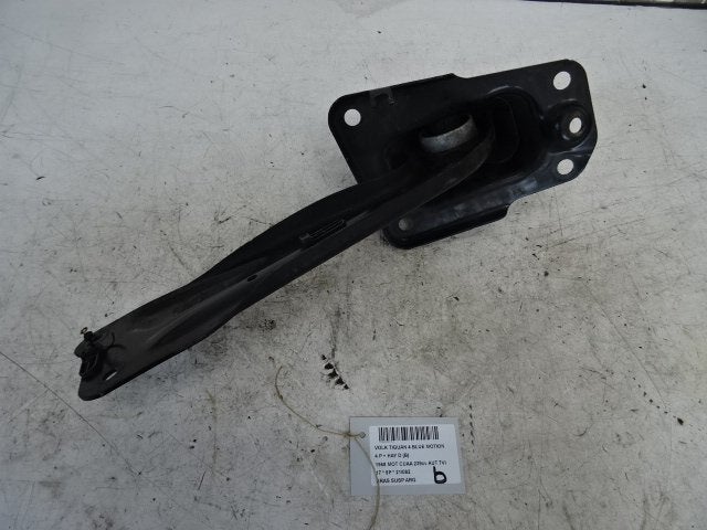 BRAS DE SUSPENSION ARRIÈRE GAUCHE Volkswagen Tiguan (AD1), Volkswagen, Volkswagen AG, Utilisé, Kundenbetreuung@volkswagen.de