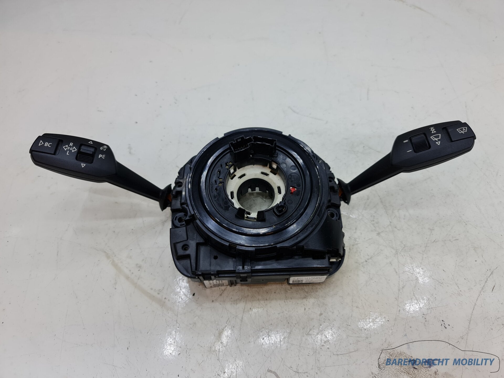 Stuurkolomschakelaar BMW E87 1 serie sleepring 01208130 orig, Auto-onderdelen, Petuelring 130
80788  Munich, DE, Gebruikt, Info@bmw.de