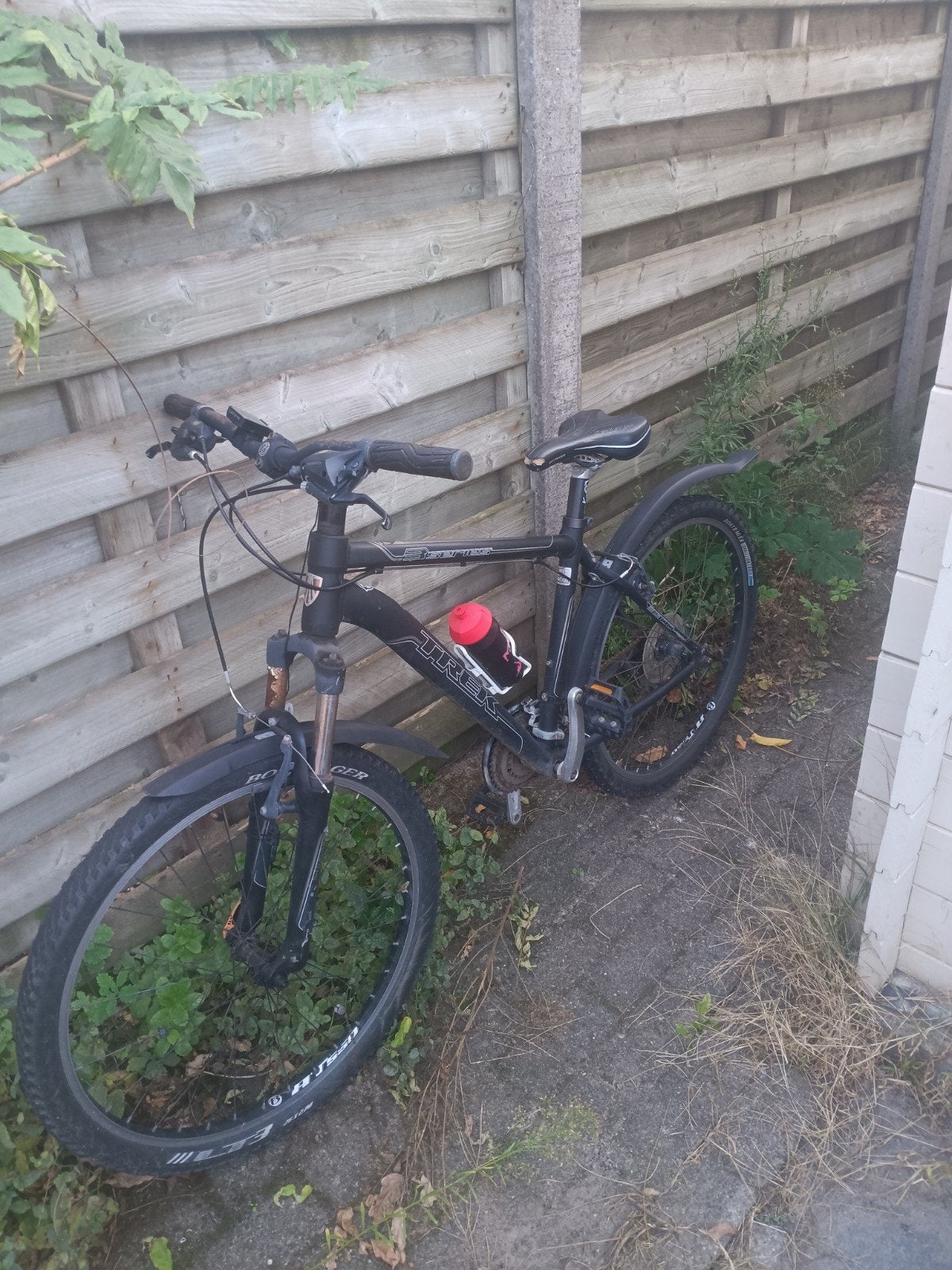 mountainbike van het merk trek, Fietsen en Brommers, Ophalen, 24 inch of meer, Gebruikt, Velgrem