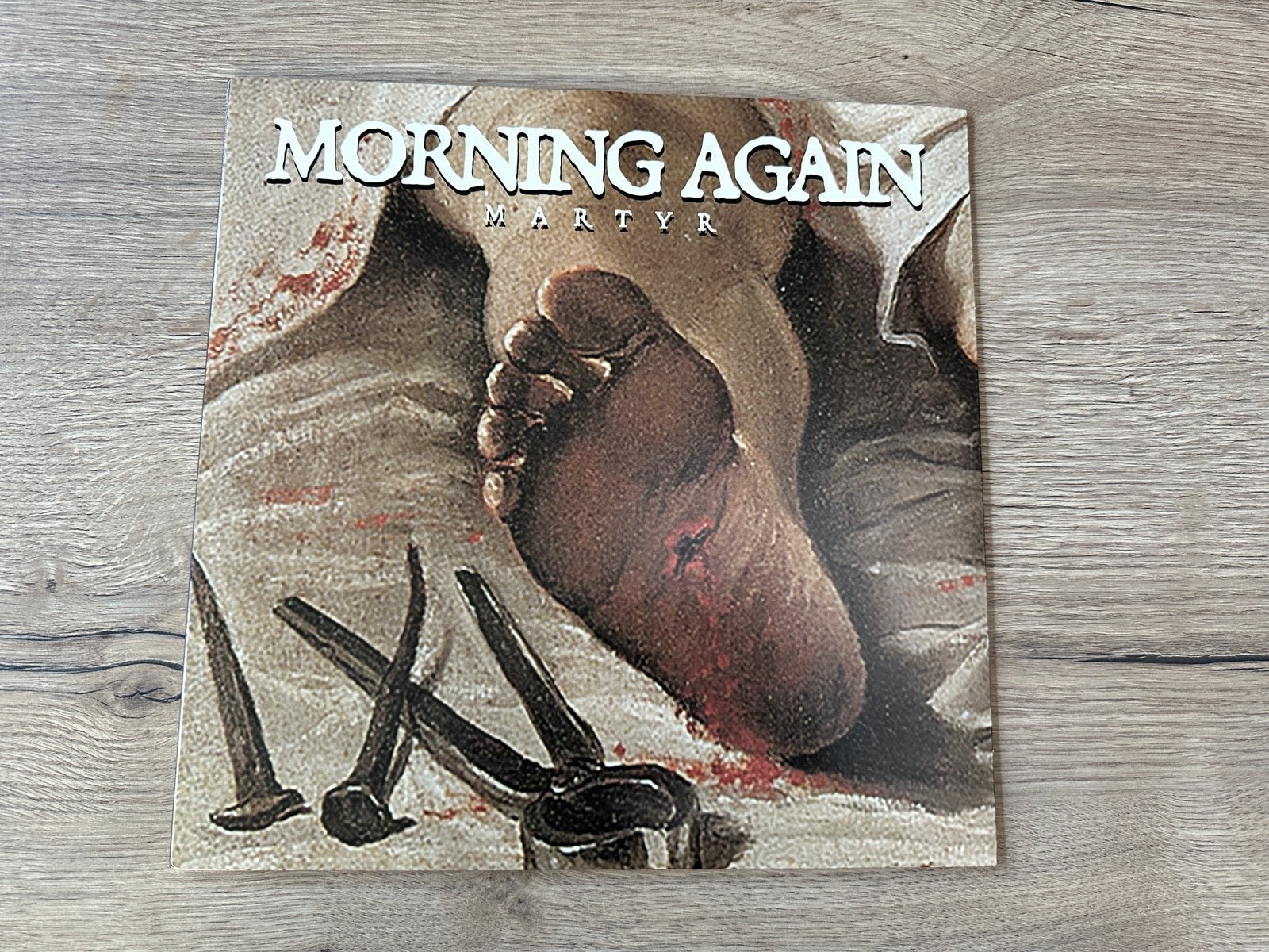 Morning Again - Martyr (Milky clear yellow splatter vinyl), CD & DVD, Vinyles | Hardrock & Metal, Avec pochette intérieure, Comme neuf