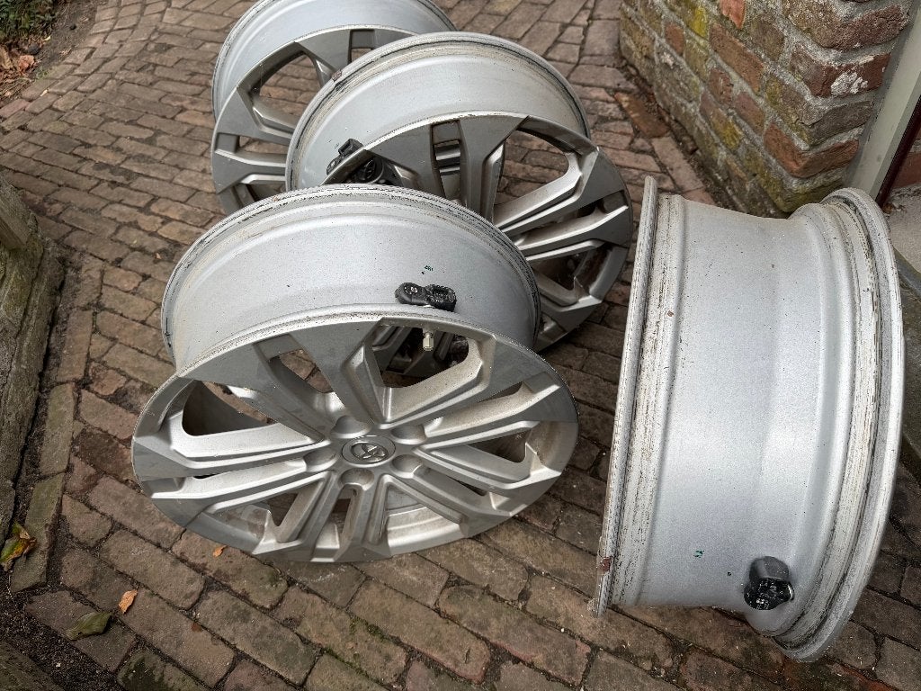 4 originele Toyota RAV4 18" alu velgen met TPMS – 2019, Ophalen, 18 inch, Gebruikt, Velg(en)