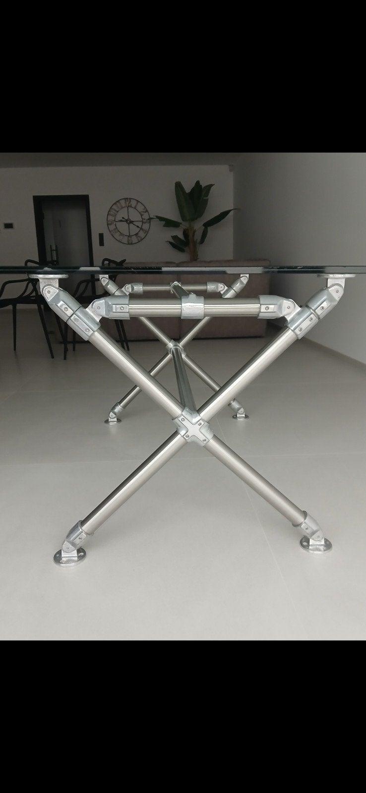 Table, verre/inox de chez Oburo, 180/90 cm. 4367 Crisnée., Maison & Meubles, Tables | Tables à manger, Verre