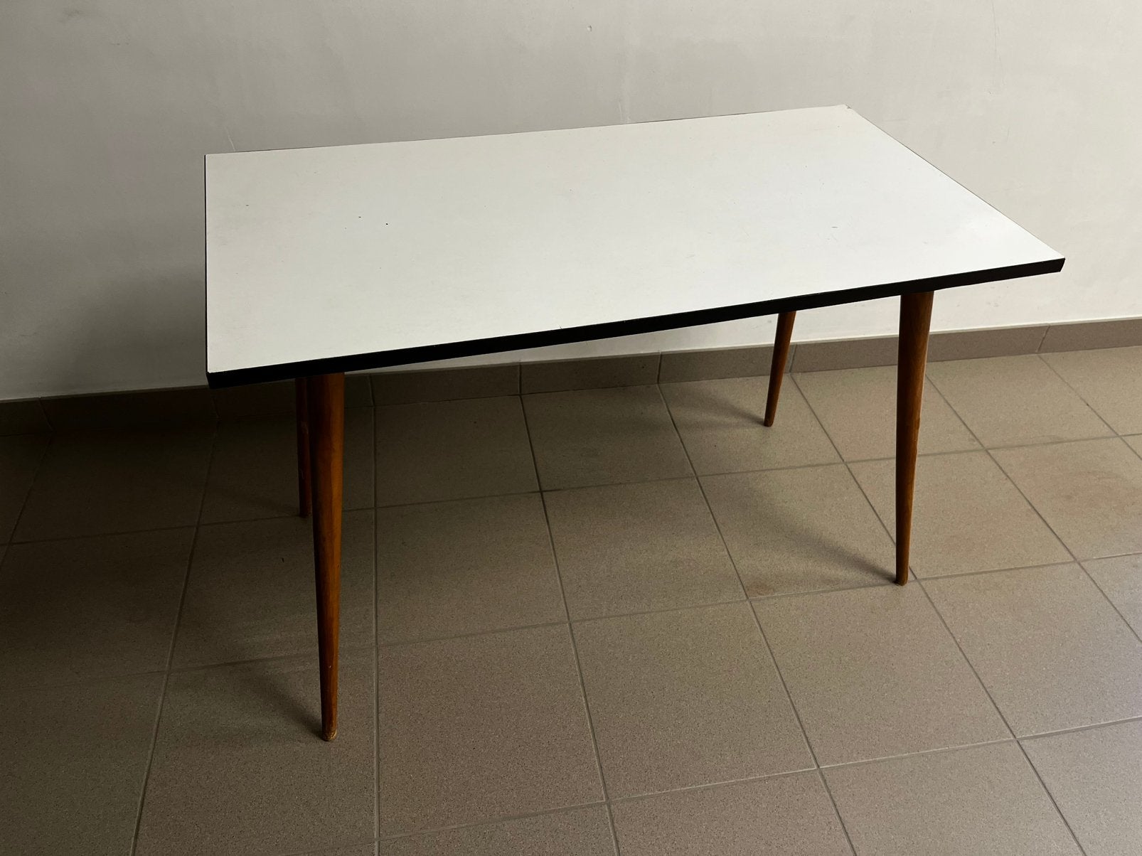 Tafel vintage retro, Huis en Inrichting, Tafels | Eettafels, Ophalen, Gebruikt