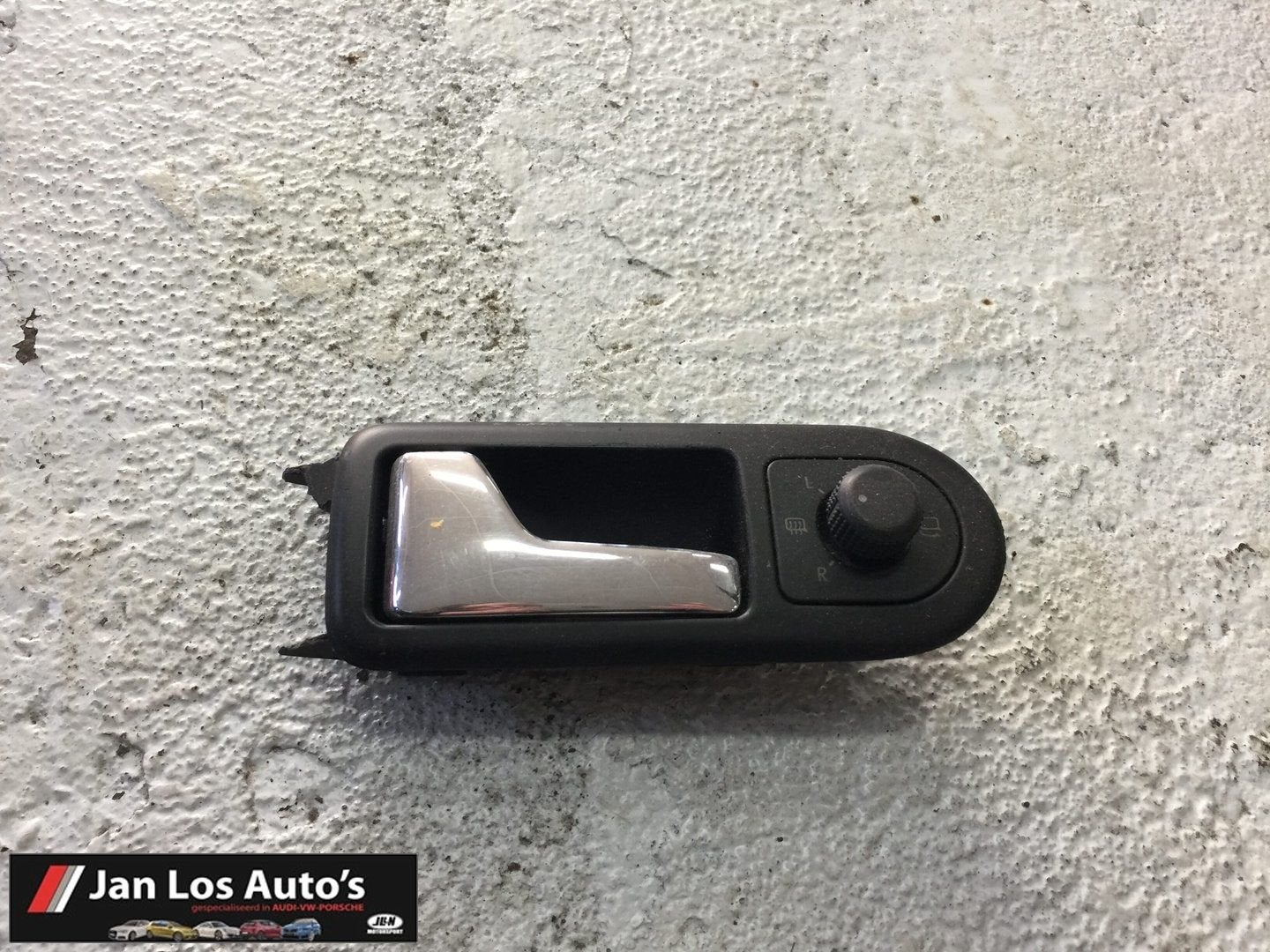 Deurgreep met spiegelverstelknop VW Passat 3B1837113, Gebruikt, -, -, Links