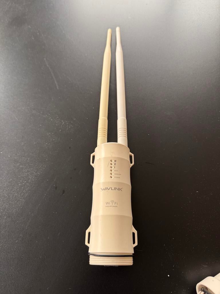 Outdoor 2.4 -5 wifi repeater, Computers en Software, WiFi-versterkers, Ophalen