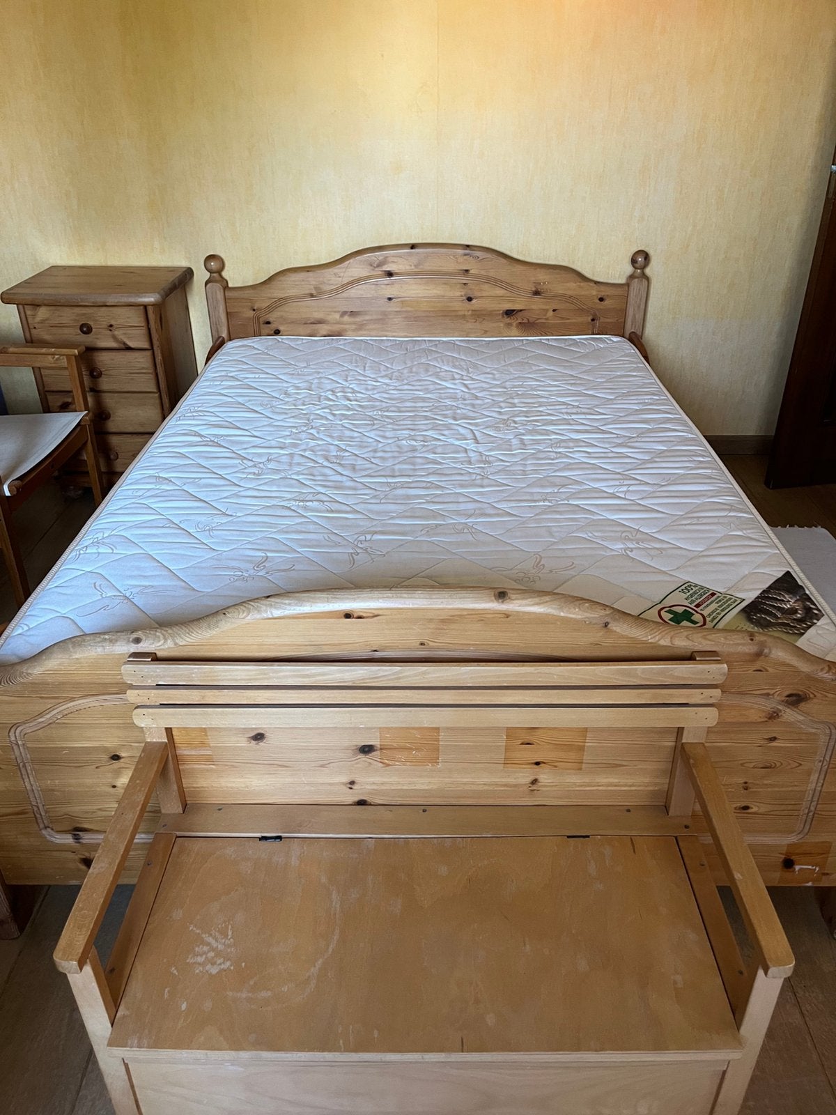Chambre a coucher en Pin, Maison & Meubles, Enlèvement, Utilisé