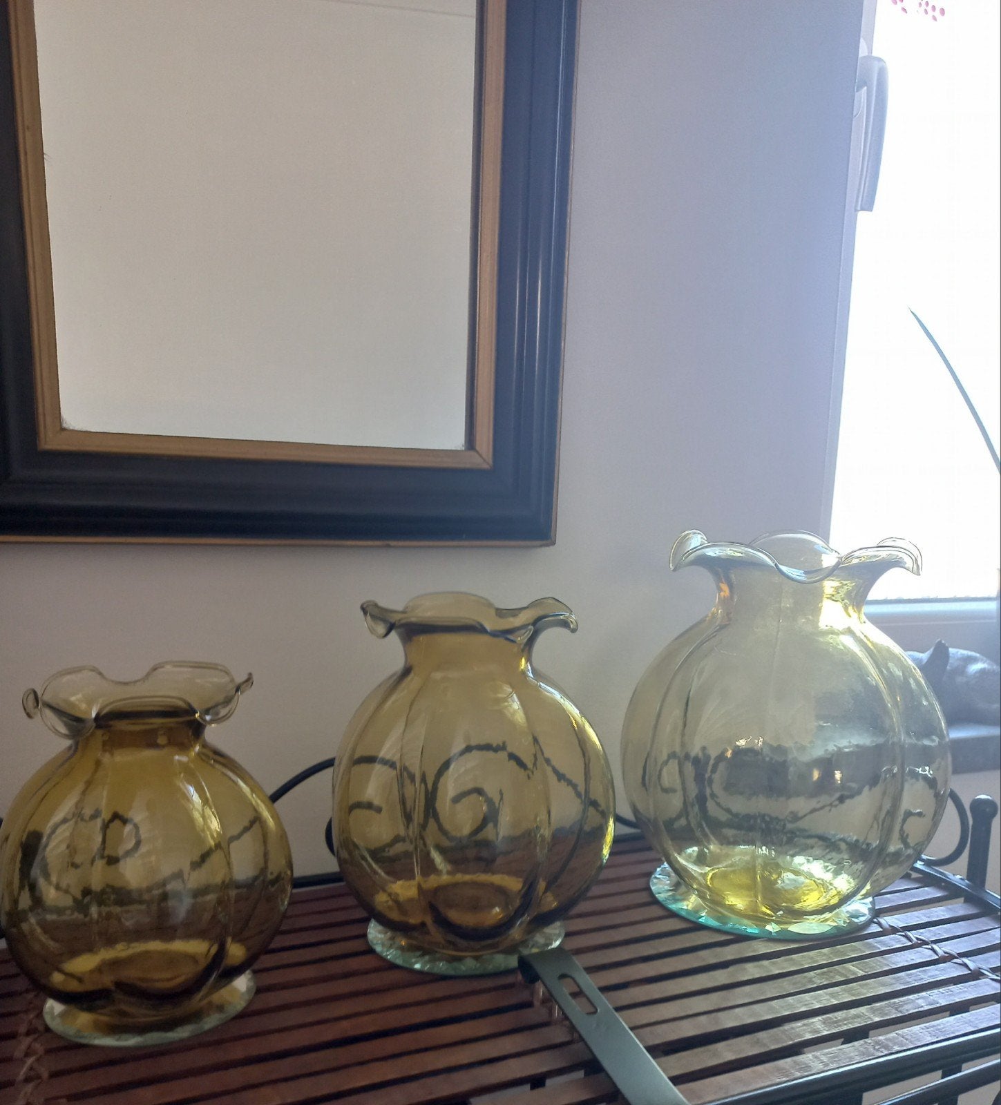 3 vases Art Déco de couleur ambrée vers 1920-1930., Enlèvement ou Envoi
