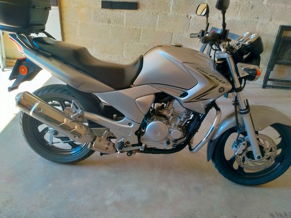 OCCASION A SAISIR YAMAHA YBR 250, Motos, Tourisme, Occasion, Particulier, 12 à 35 kW