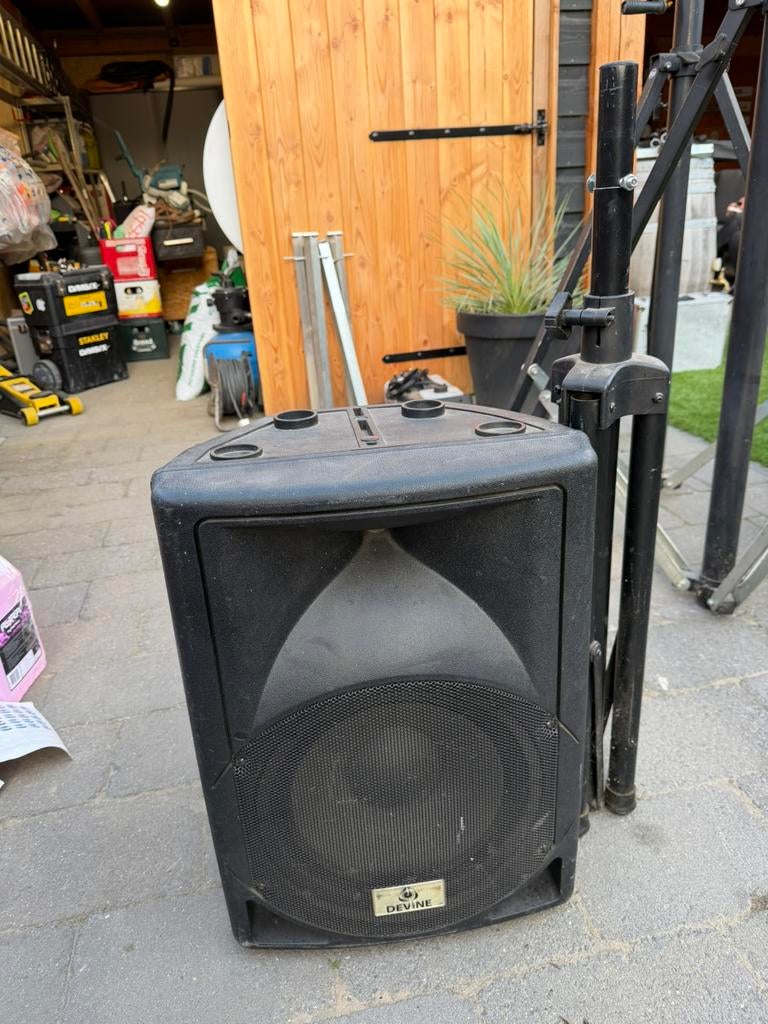 Devine Artis 12A met standaard, Audio, Tv en Foto, Luidsprekerboxen, Ophalen, Zo goed als nieuw
