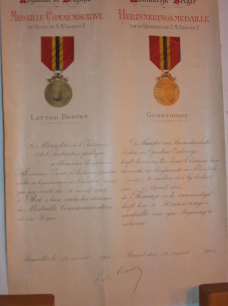 Lot van 13 Medailles diplomas, Ophalen of Verzenden, Landmacht, Overige typen
