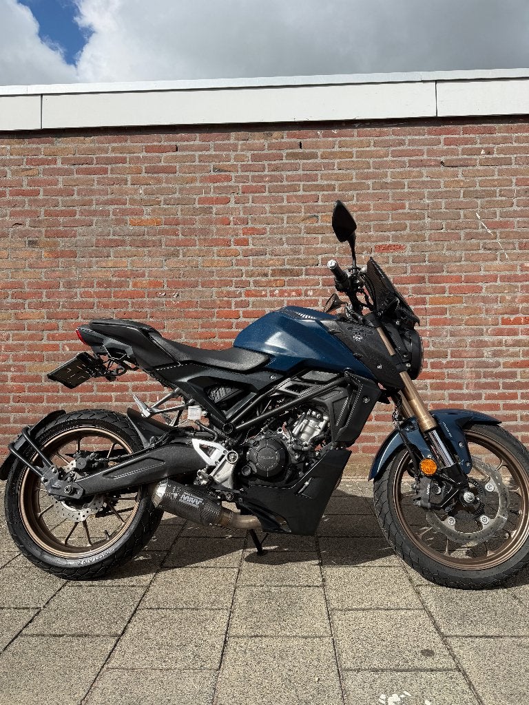 HONDA CB125R NIEUWSTAAT BOUWJAAR 2024, Fietsen en Brommers, Ophalen, Gebruikt, Overige modellen, 125 cc