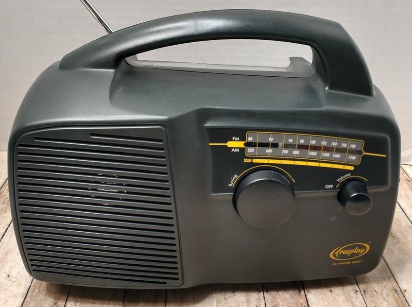 Freeplay AM/FM draagbare radio, Ophalen of Verzenden, Zo goed als nieuw, Radio
