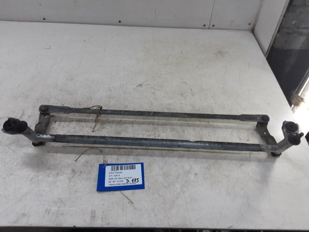 MECANISME ESSUIE-GLACE Volkswagen Tiguan (5N1 / 2), Volkswagen, Mevr. I. Hauben, Utilisé, Rue de l'Espoir 34 34
4030  GRIVEGNÉE, BE