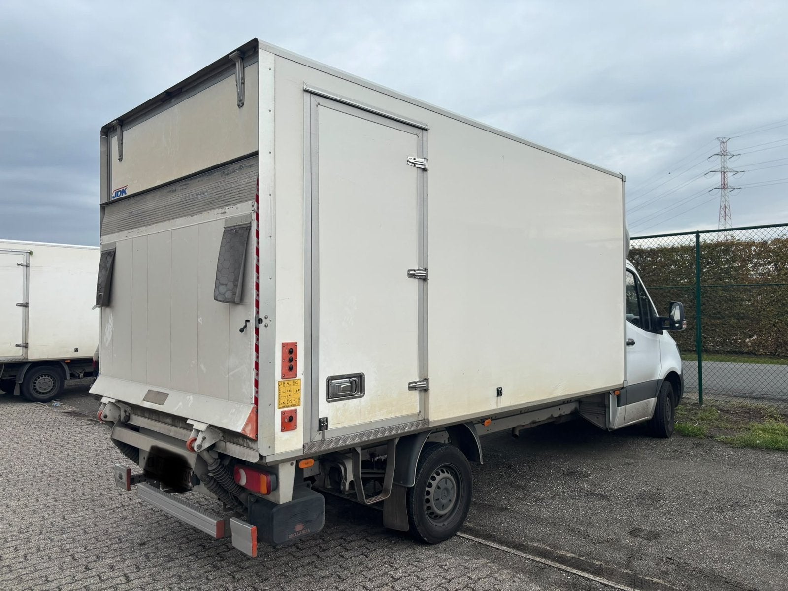 Losse meubelbak Jdk met laadklep Dhollandia, Achat, Mercedes-Benz, Particulier