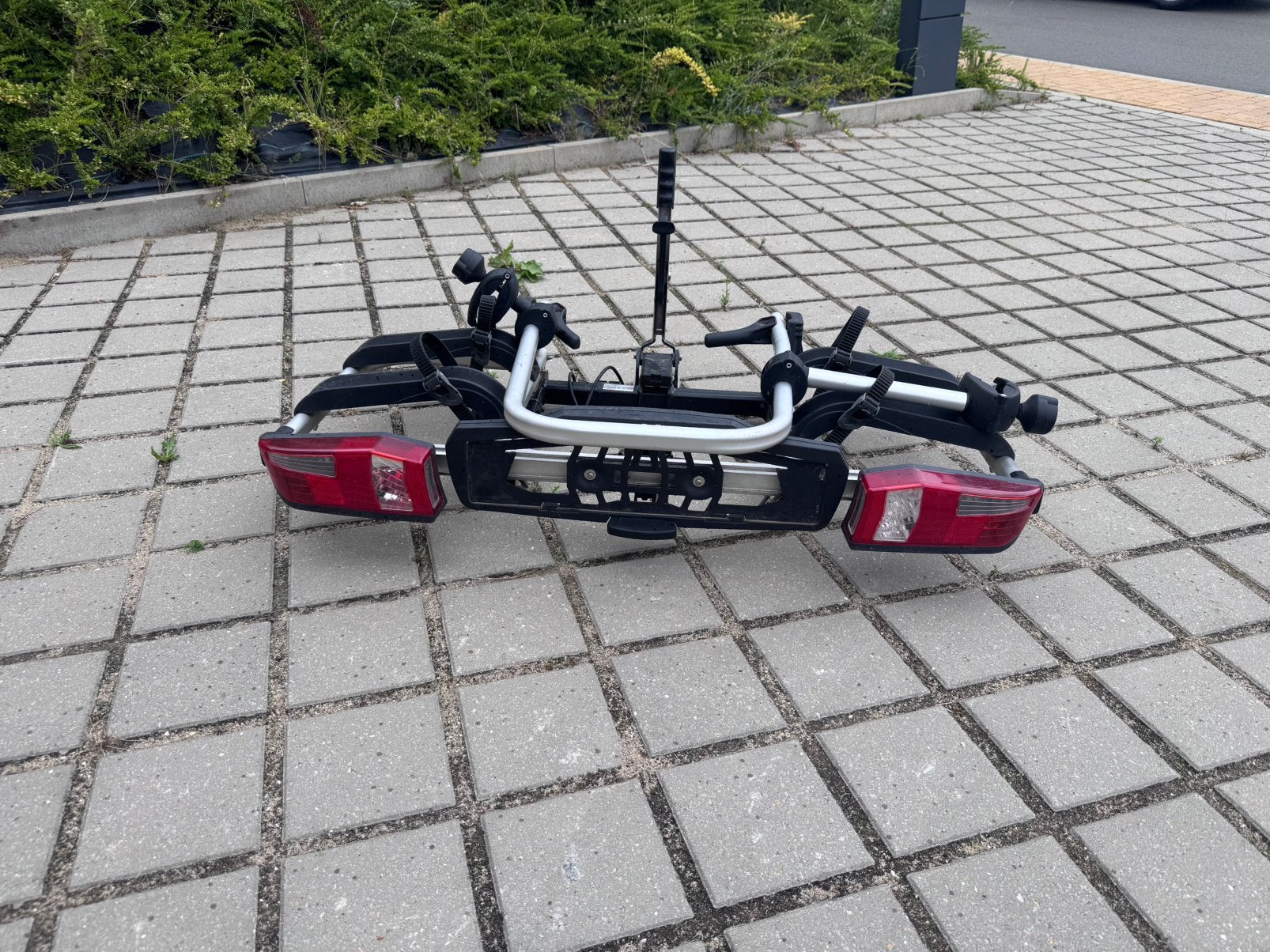 Uebler Fietsendrager voor trekhaak, Ophalen, Gebruikt, Brede banden, 2 fietsen
