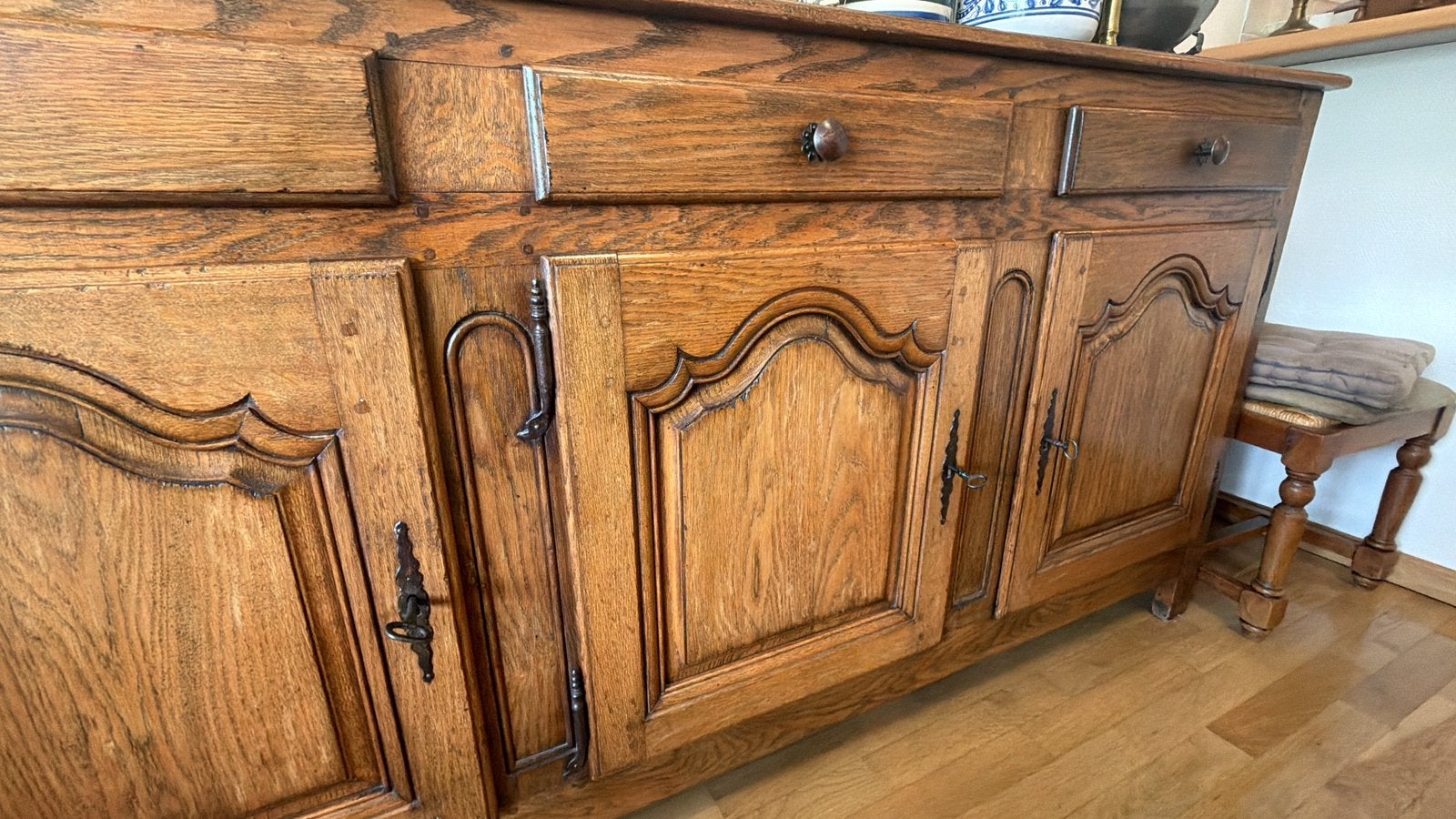 Buffet fait main en chêne massif, Enlèvement, Comme neuf