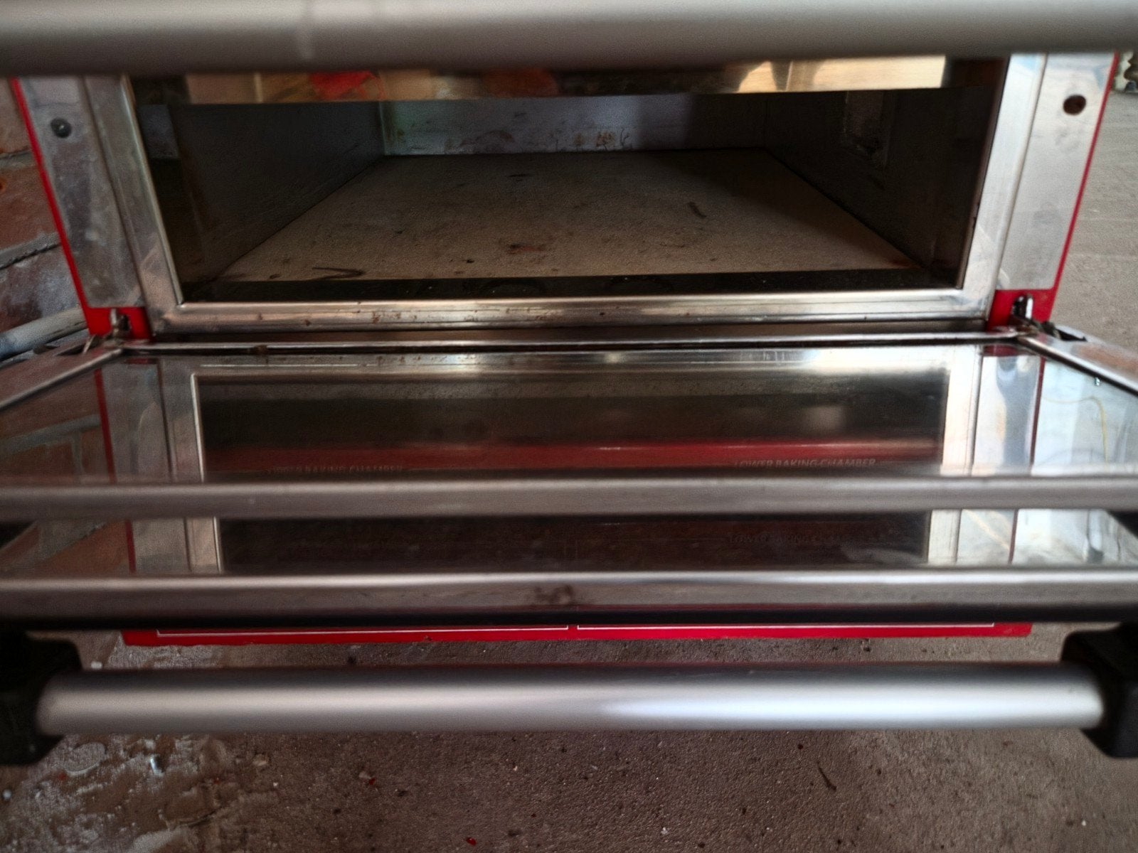 Donna Italia elektrische oven, Ophalen