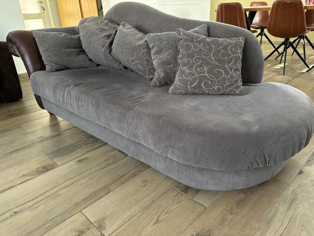 Chaise Longue, Ophalen