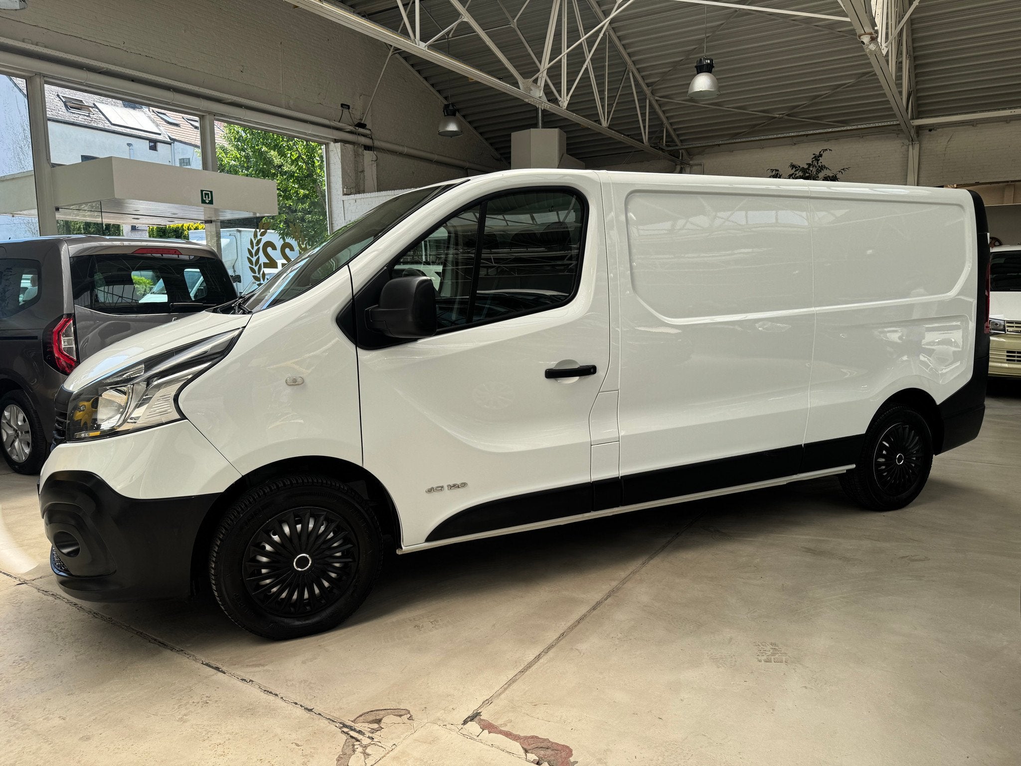 Renault Trafic 1.6 Diesel | EURO 6 | L2 Lange Versie | 120 p, Auto's, Voorwielaandrijving, 4 deurs, Stof, 4 cilinders