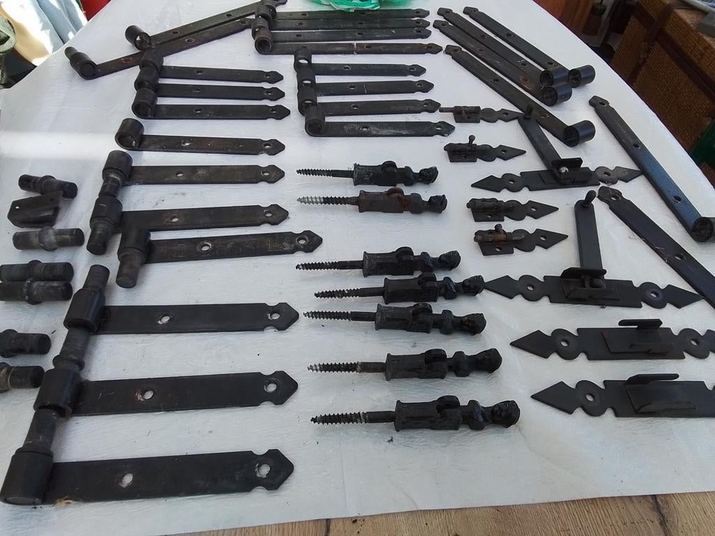 Quincaillerie de volets bois battants extérieur, Enlèvement