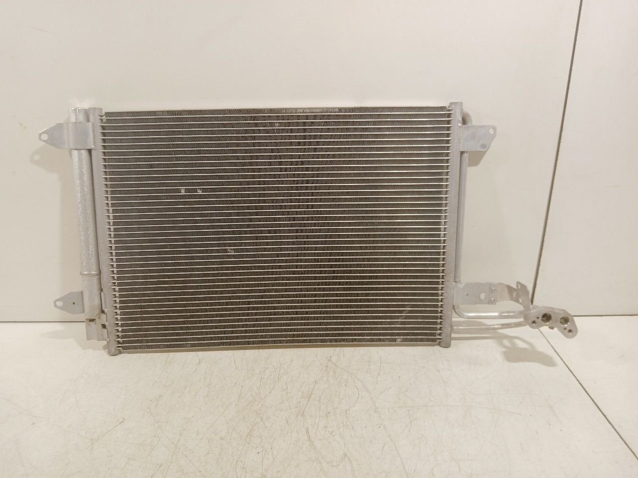 Airco radiateur Volkswagen Golf, Autos : Pièces & Accessoires, Onderdelen@venauto.nl, Van der Ven Autorecycling B.V., Ettenseweg 76, 4706 PB Roosendaal, The Netherlands