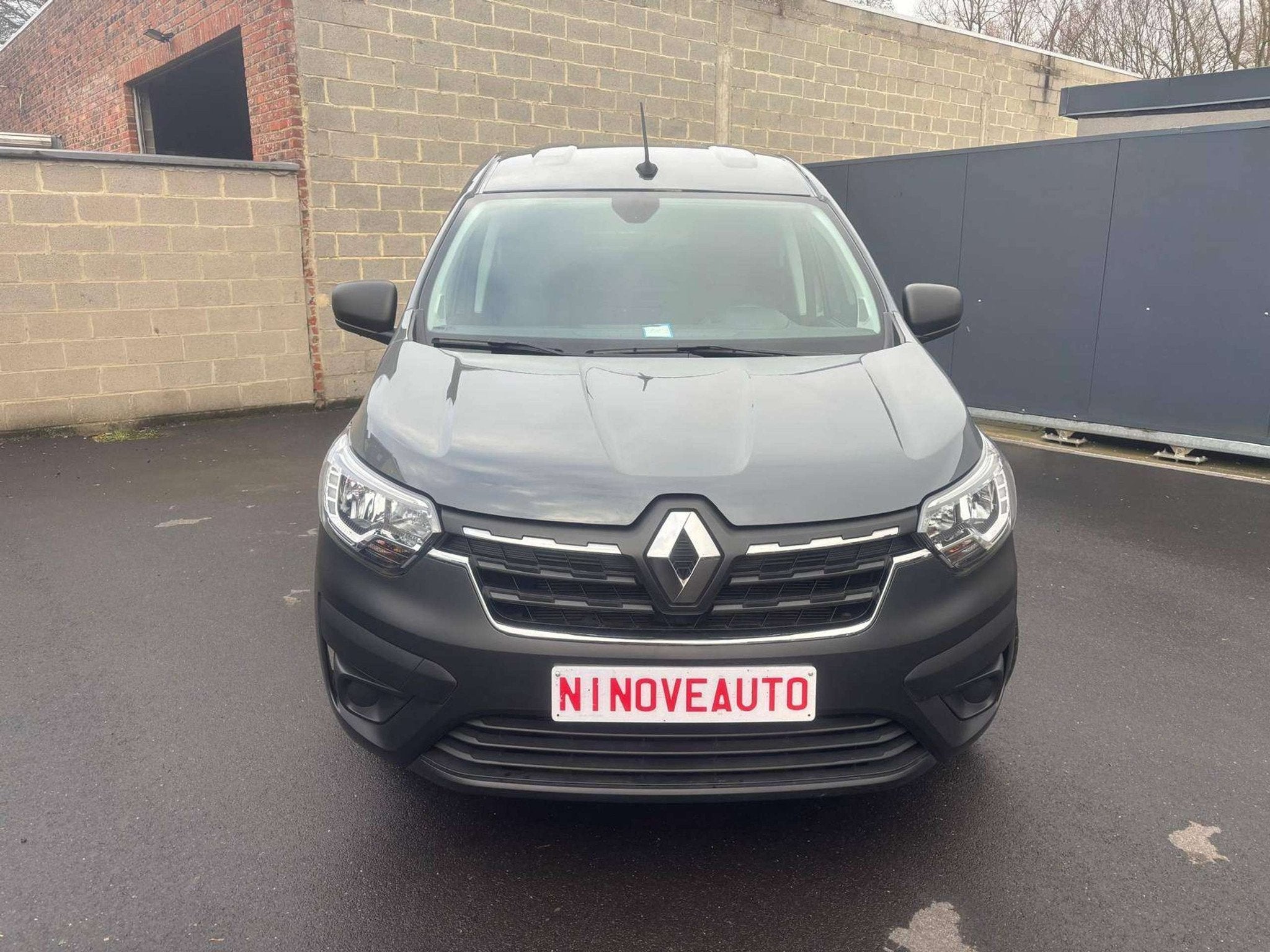 Renault Express 1.5d Blue dCi Ecoleader*Apple Carplay HALFLE, Autos, Argent ou Gris, Euro 6, Entreprise, 2 places