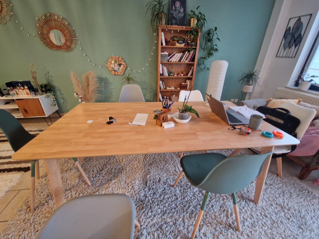 Ensemble table et chaises, 150 à 200 cm, Cinq personnes ou plus, Comme neuf, Enlèvement