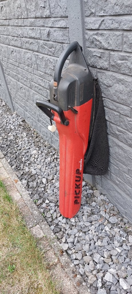 Bladblazer, Ophalen, Elektrisch