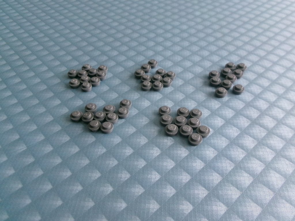 50 assiettes Lego rondes gris-bleu foncé, Enlèvement ou Envoi, Lego, Utilisé, Briques en vrac