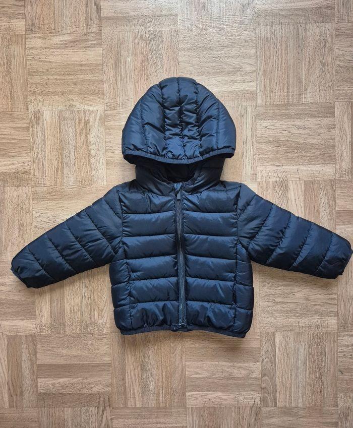 Doudoune marine 18mois, Enfants & Bébés, Vêtements de bébé | Taille 86, Enlèvement ou Envoi