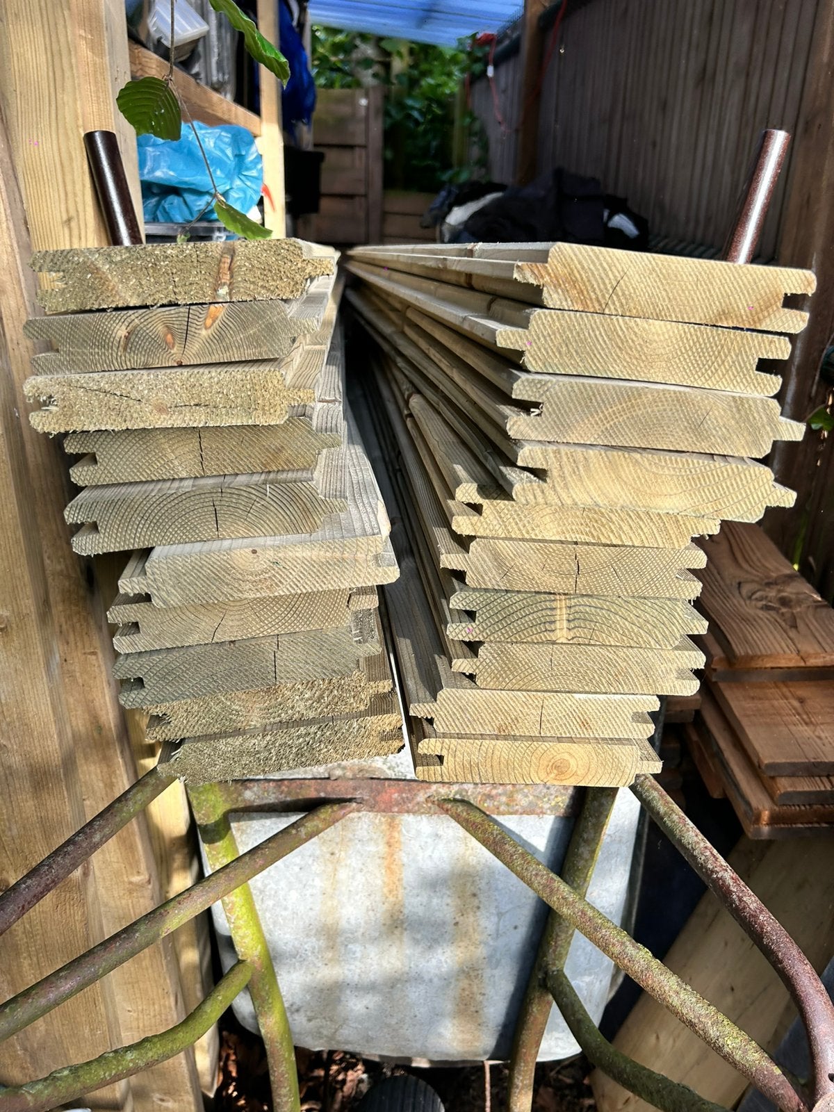 Planken tand en groef 2m, Enlèvement, Comme neuf