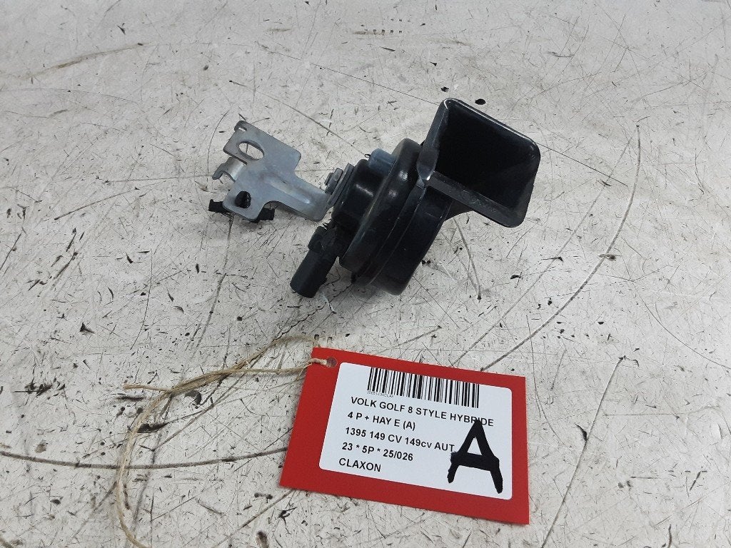 CLAXON Volkswagen Golf VIII (CD1) (01-2019/-) (5Q0951223D), Gebruikt, Volkswagen, Mevr. I. Hauben, Rue de l'Espoir 34 34
4030  GRIVEGNÉE, BE