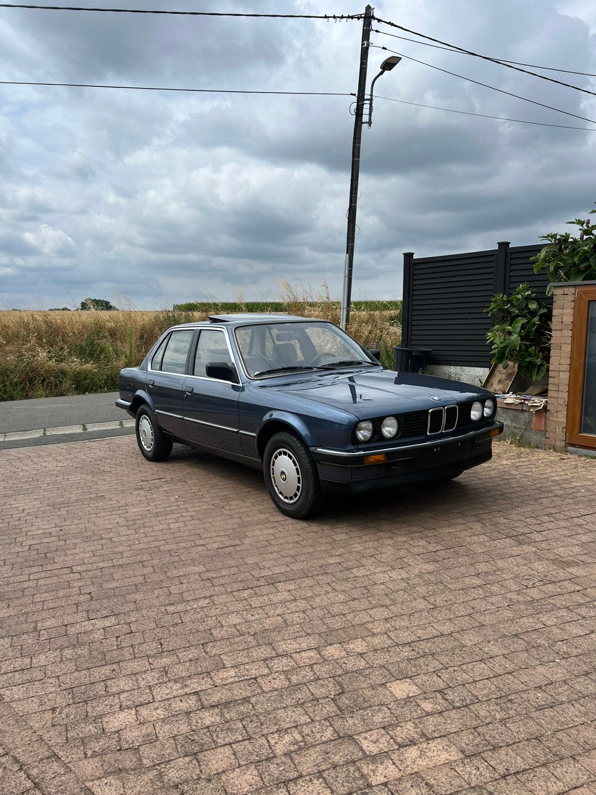Bmw e30 320i 84700km !, Autos, Achat, Boîte manuelle, Particulier, Essence