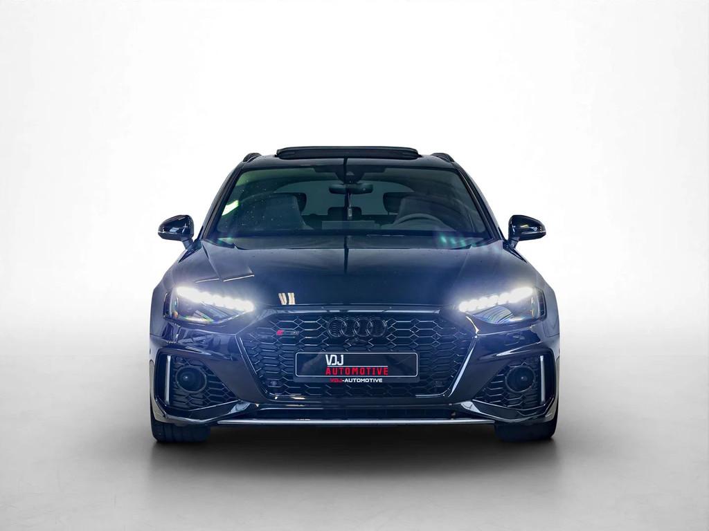 Audi RS4 QUATTRO|CERAMIC|CARBON|360|B&O|PANO|ALCANTARA|, Auto's, Audi, Automaat, Gebruikt, Alcantara, Zwart