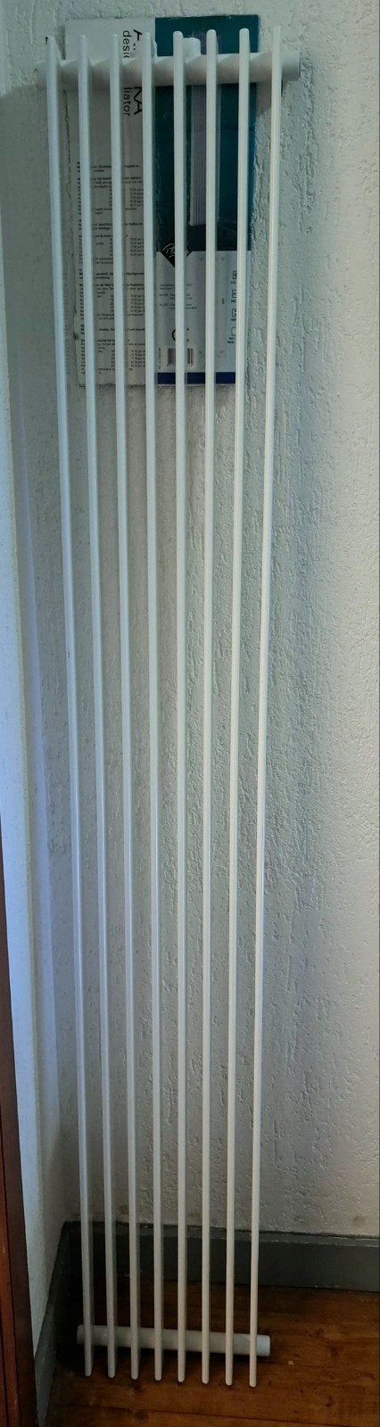 Radiator 875 watt /1800 x 300 mm, Doe-het-zelf en Bouw, Ophalen, Nieuw, Overige materialen