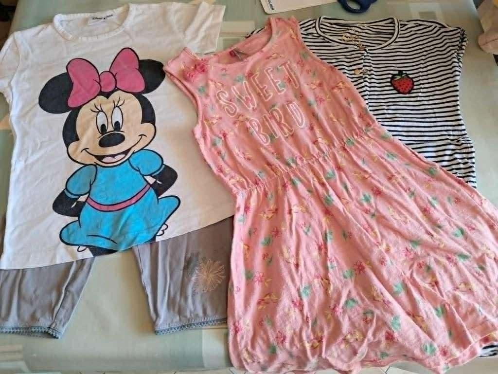 lot habits filles taille 128, Enlèvement