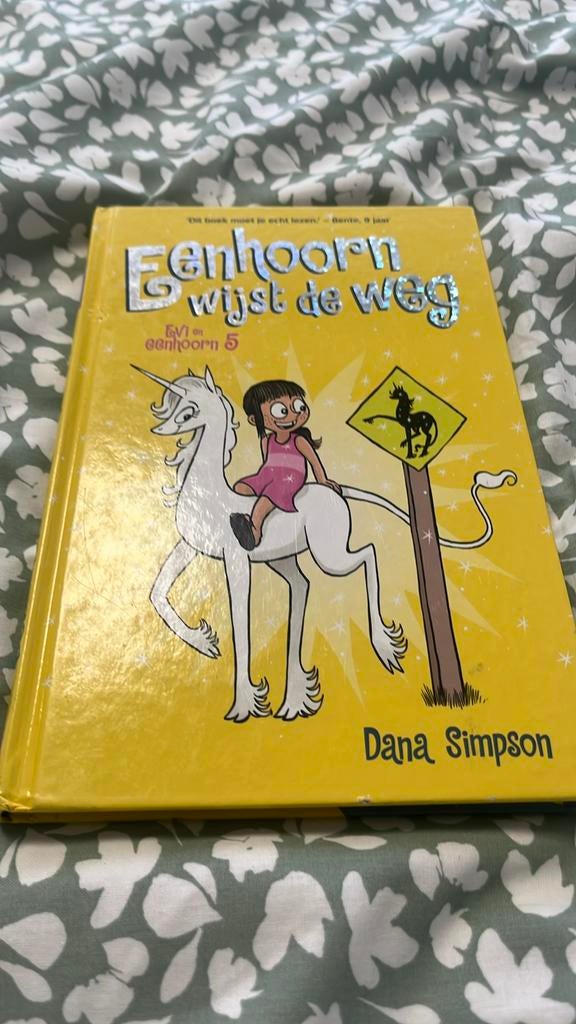 Dana Simpson - Eenhoorn wijst de weg, Envoi, Comme neuf, Dana Simpson