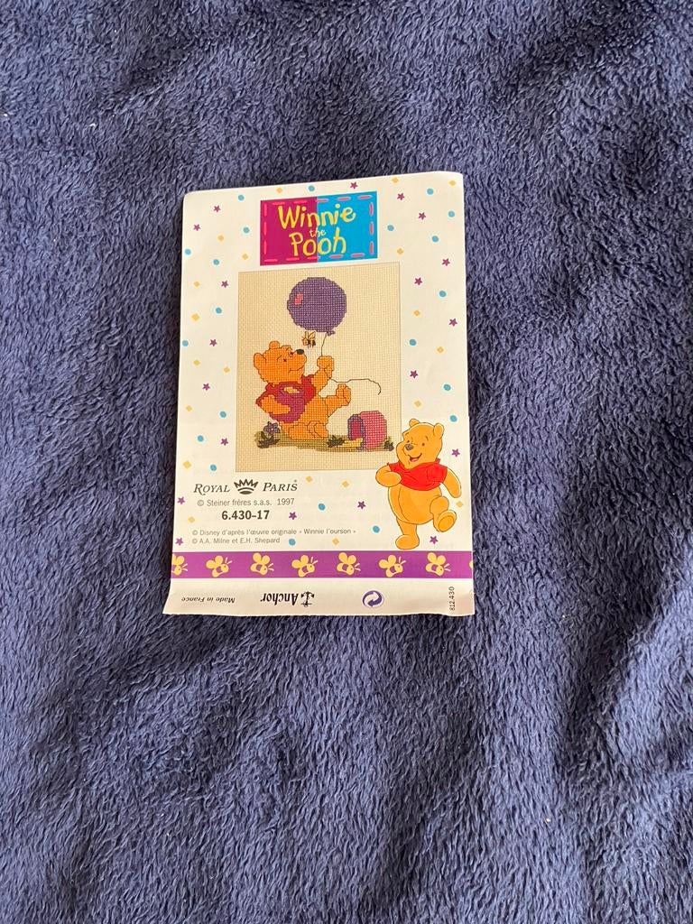 Broderie Winnie the pooh / ensemble de broderie, Enlèvement ou Envoi, Comme neuf, Broderies à la main, Set à broder