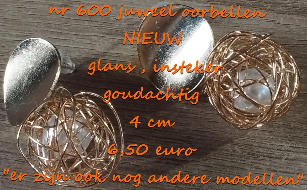 600. Juweel : oorbellen , NIEUW ,  verzending inbegrepen, Overige materialen, Verzenden, Nieuw, Knopjes of Stekers